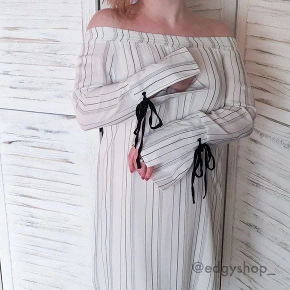 Off the Shoulder Striped Dress - Picture 6 of 8